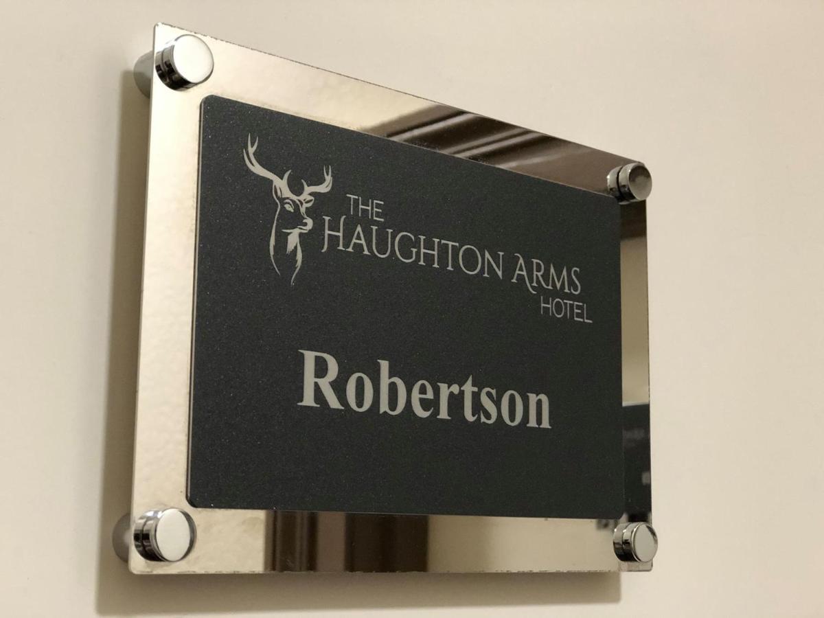 Haughton Arms Hotel Alford  Exteriör bild
