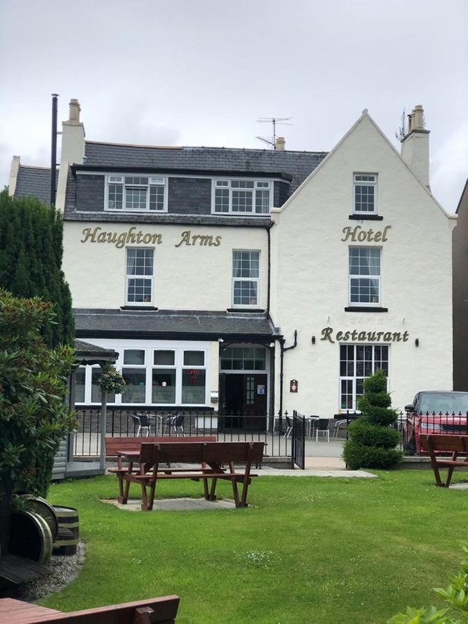 Haughton Arms Hotel Alford  Exteriör bild