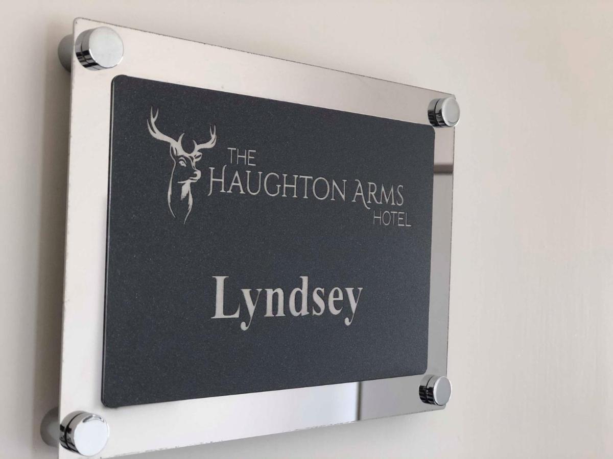Haughton Arms Hotel Alford  Exteriör bild